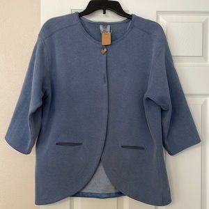 Medium blue comfy swing jacket with 3/4 sleeves and fleece lining detail